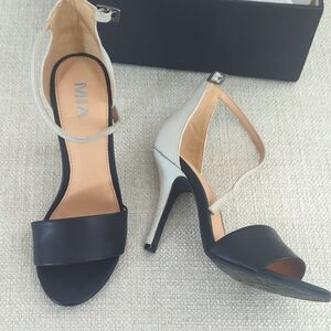 MIA Two-Tone Black and Cream Heels